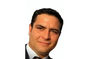 Dr./Dra. Javier José Fernández 
