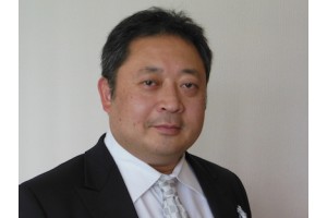 Dr./Dra.  Eiji  Furuichi